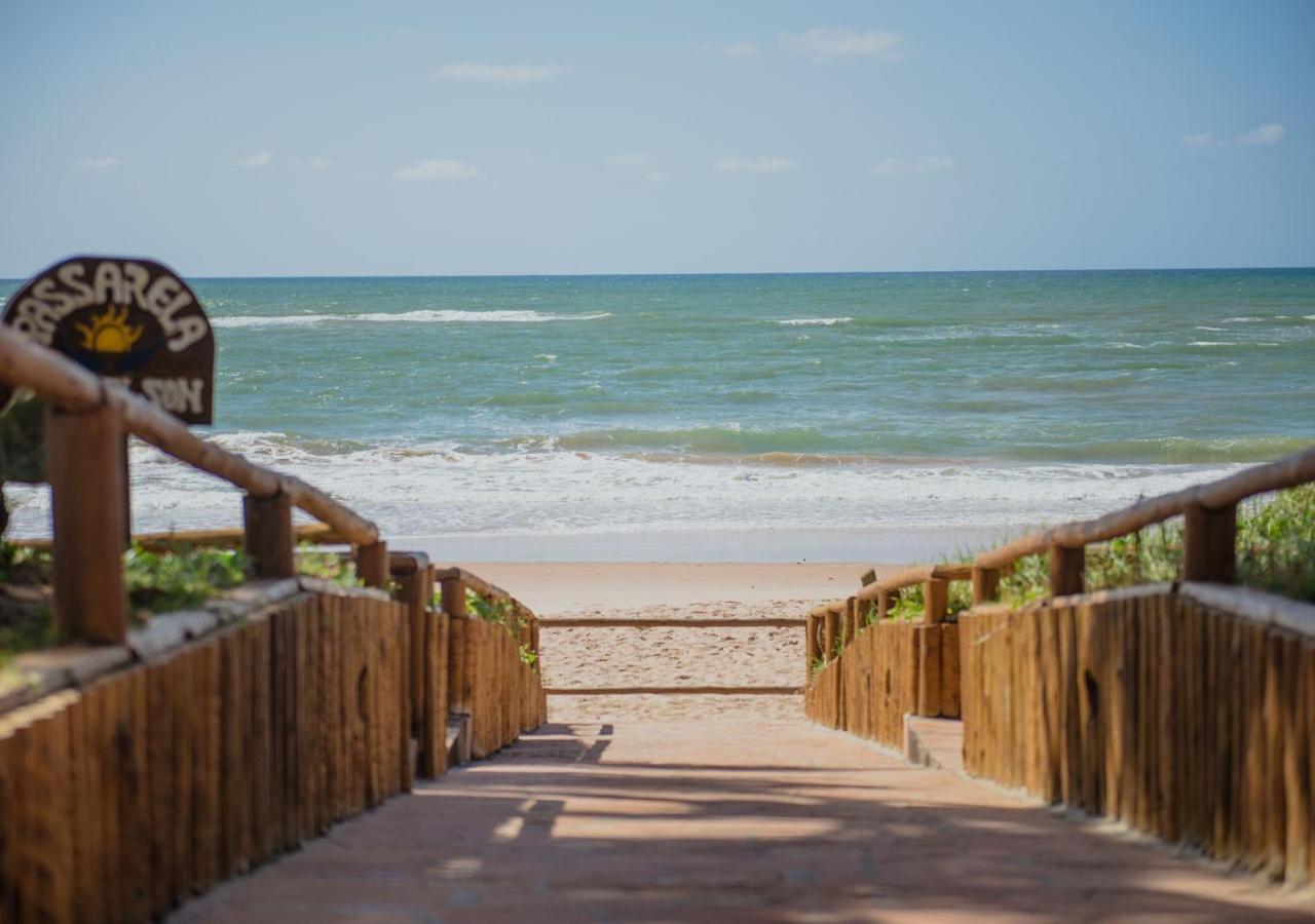 Flat Guarajuba Beira Da Praia Pe Na Areia Exterior photo